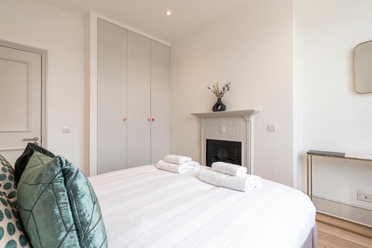Stylish 1 Bed Flats In Soho, Next To Piccadilly Circus And Trafalgar Square London Bagian luar foto