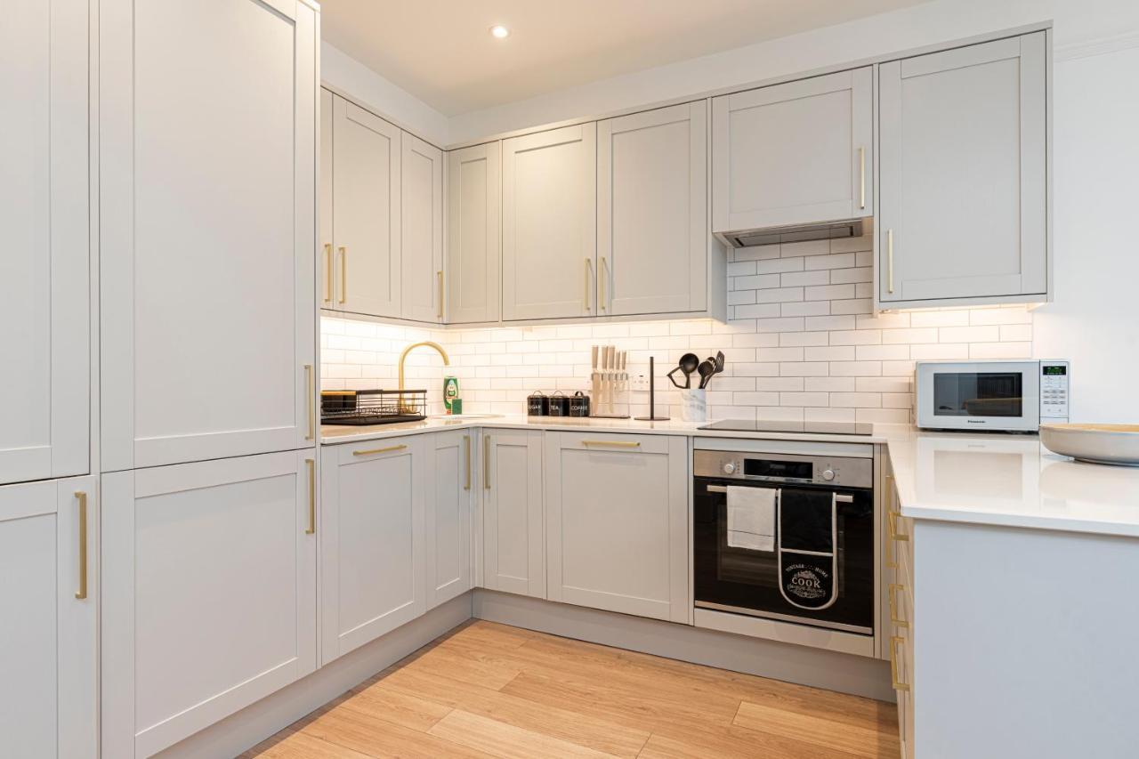 Stylish 1 Bed Flats In Soho, Next To Piccadilly Circus And Trafalgar Square London Bagian luar foto