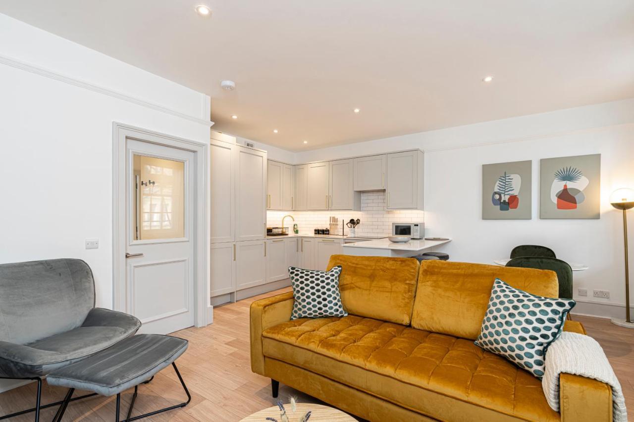 Stylish 1 Bed Flats In Soho, Next To Piccadilly Circus And Trafalgar Square London Bagian luar foto