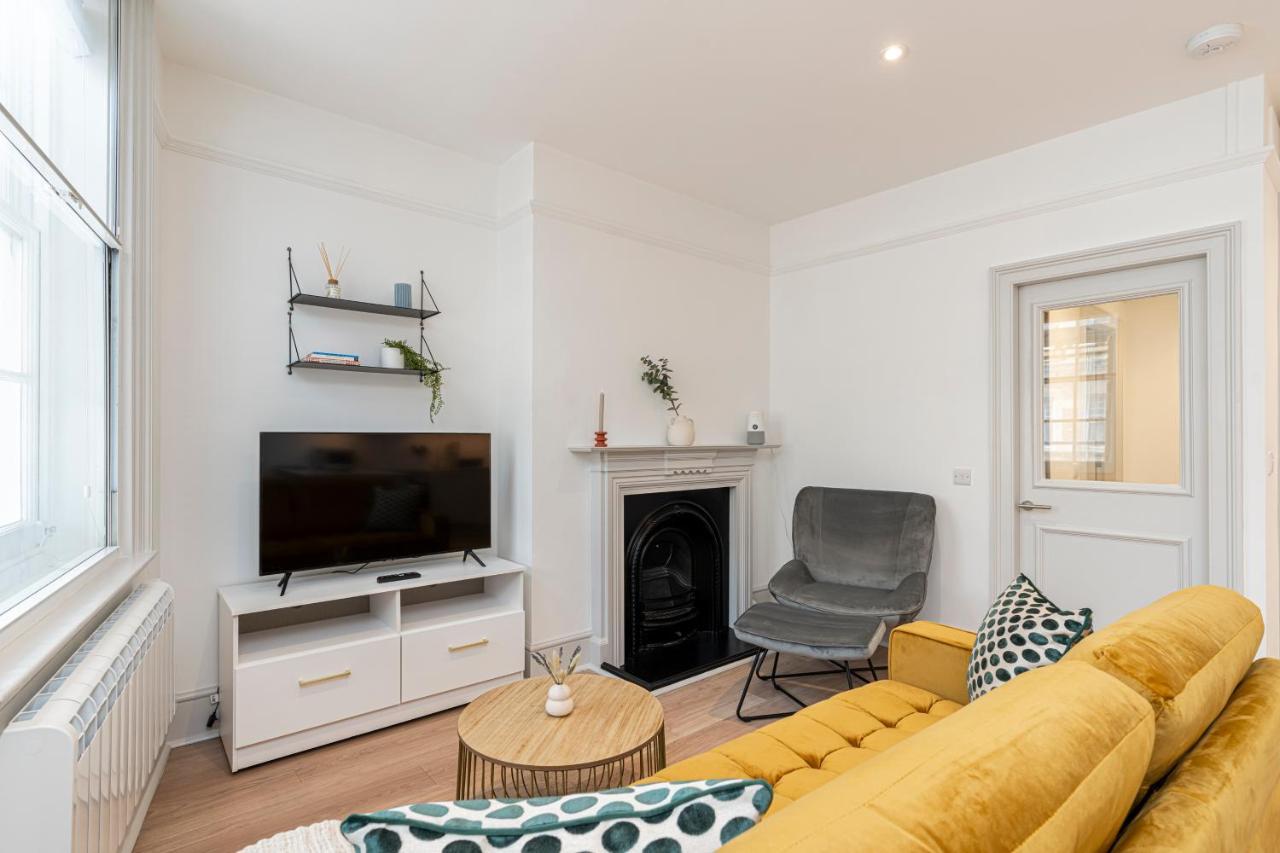 Stylish 1 Bed Flats In Soho, Next To Piccadilly Circus And Trafalgar Square London Bagian luar foto