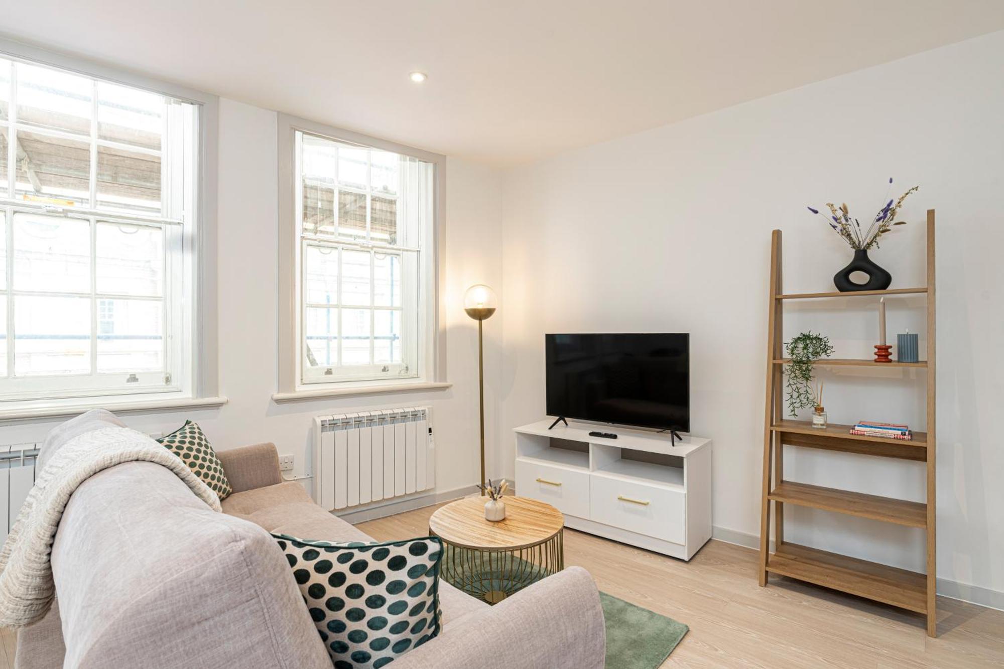 Stylish 1 Bed Flats In Soho, Next To Piccadilly Circus And Trafalgar Square London Bagian luar foto