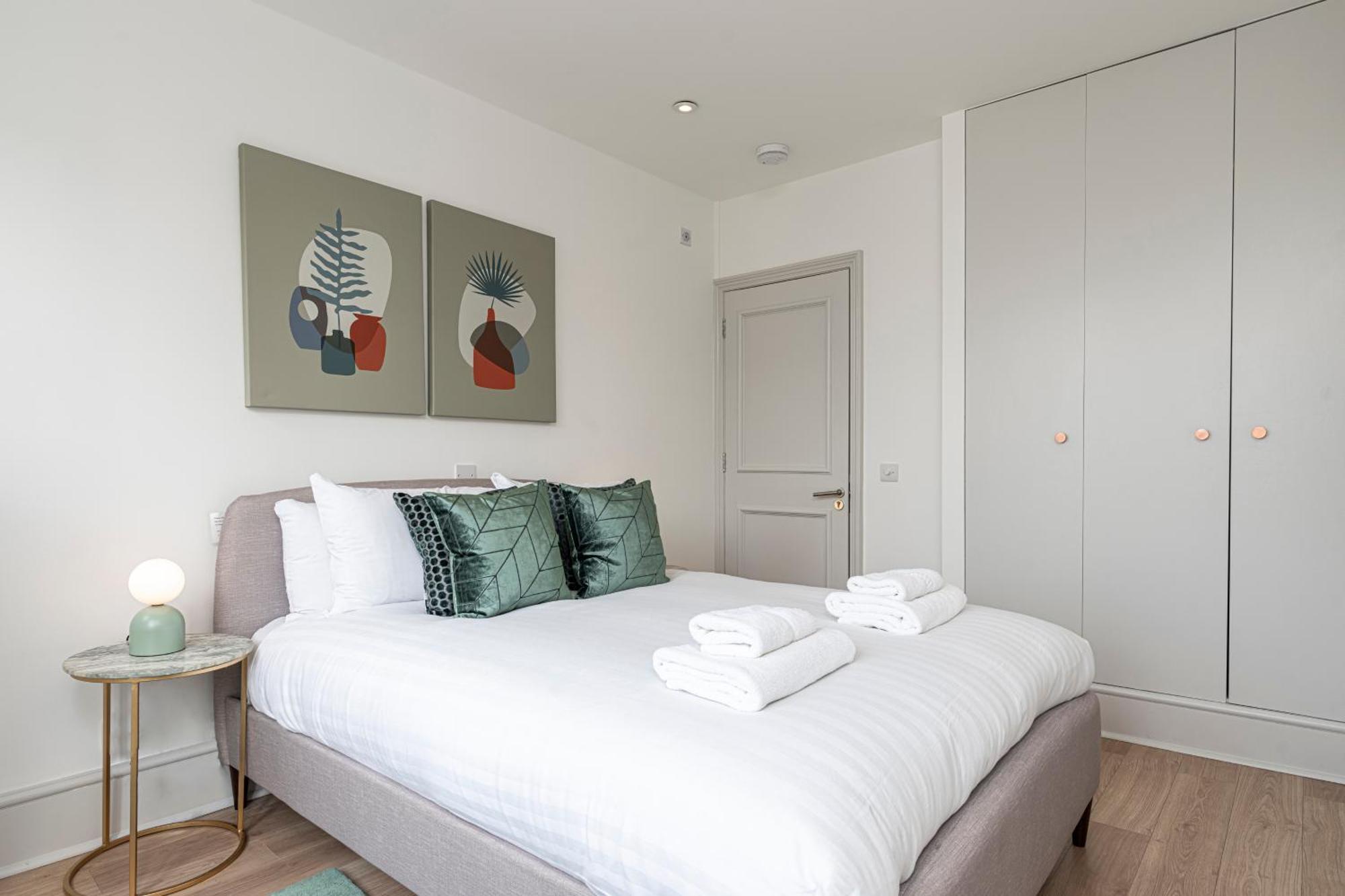 Stylish 1 Bed Flats In Soho, Next To Piccadilly Circus And Trafalgar Square London Bagian luar foto