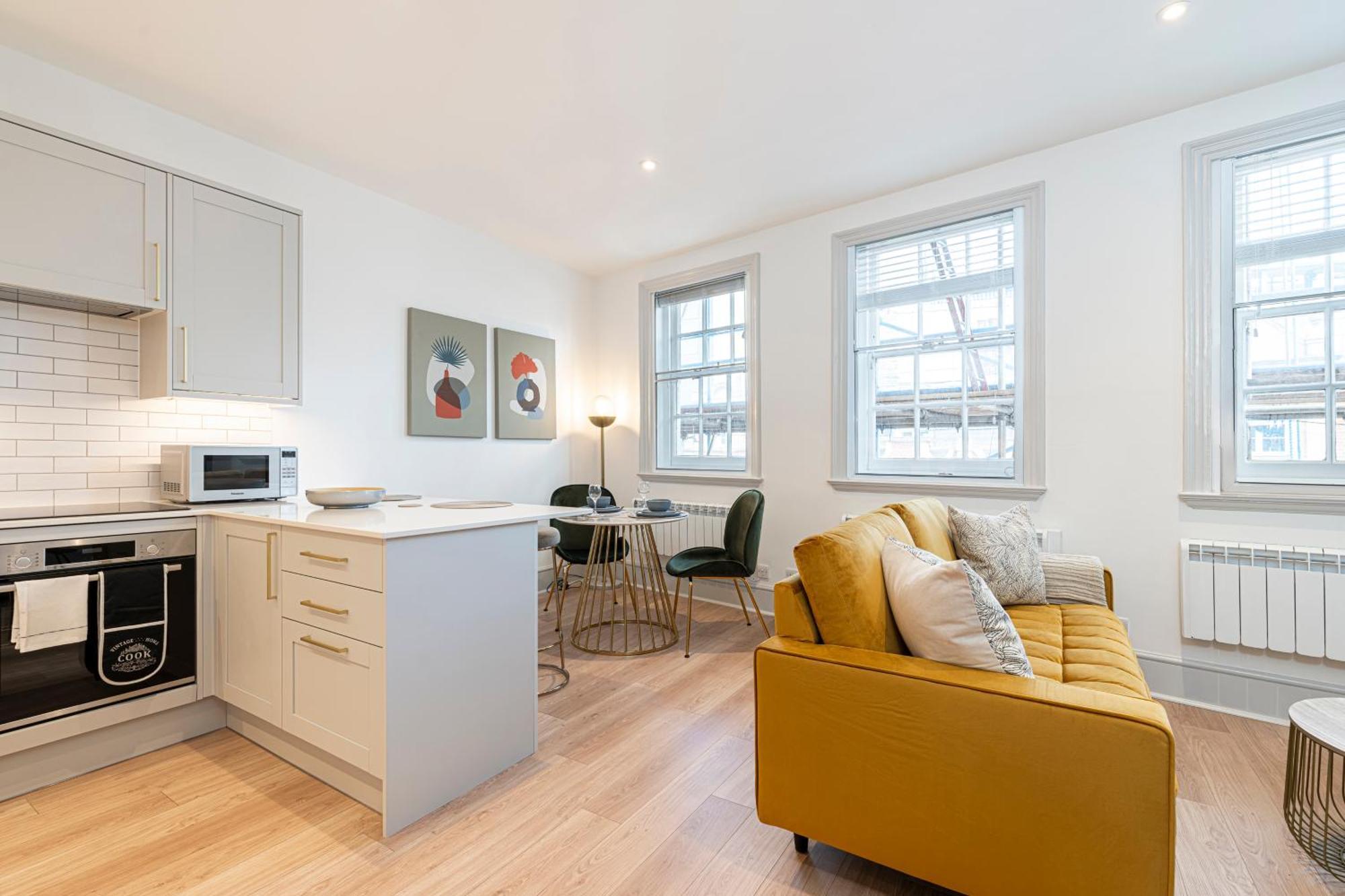 Stylish 1 Bed Flats In Soho, Next To Piccadilly Circus And Trafalgar Square London Bagian luar foto