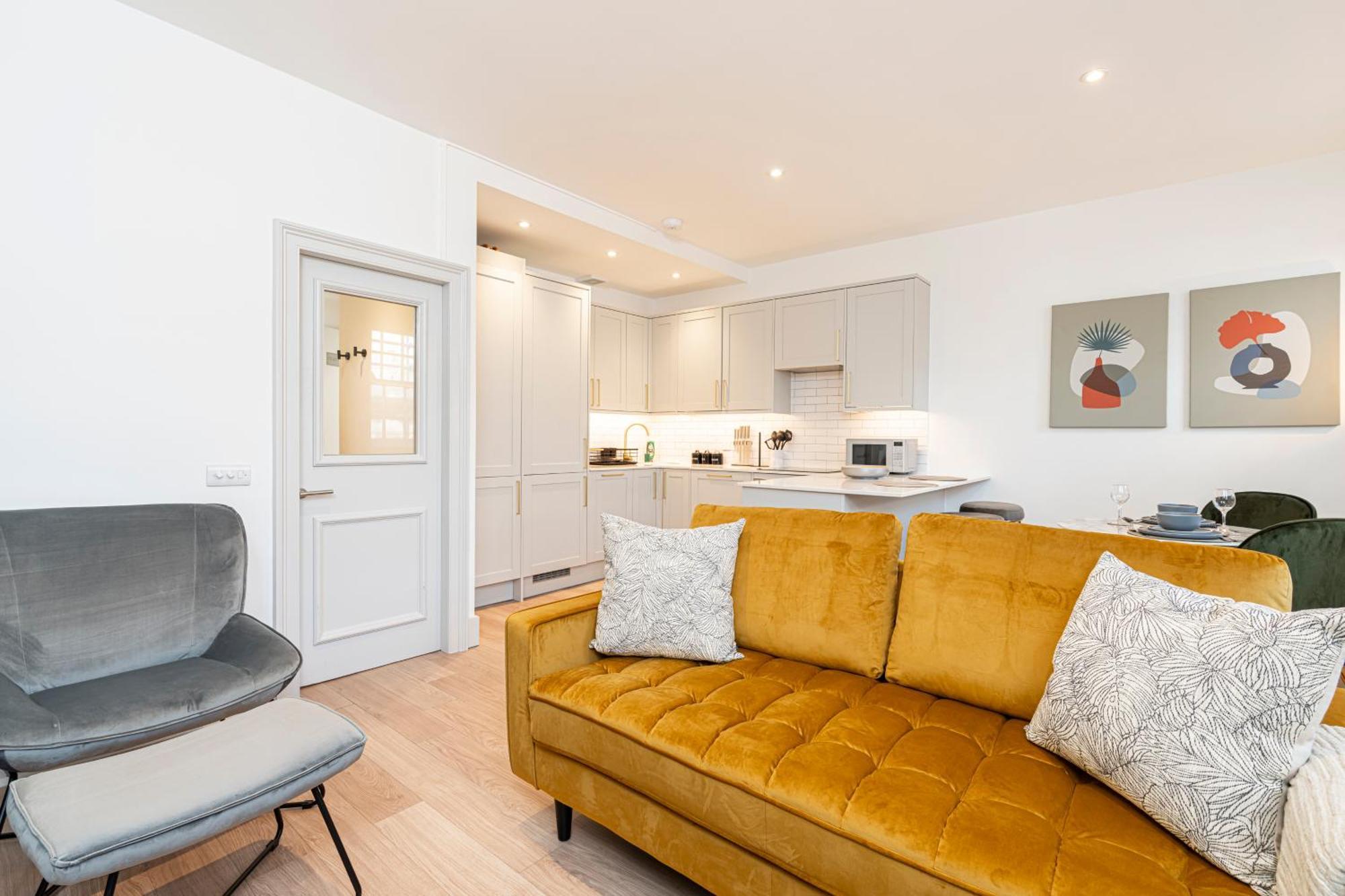 Stylish 1 Bed Flats In Soho, Next To Piccadilly Circus And Trafalgar Square London Bagian luar foto